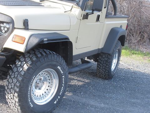 jeep ジープ　TJラングラー　wrangler AEV BRUTE ピックアップトラック　オーバーフェンダー